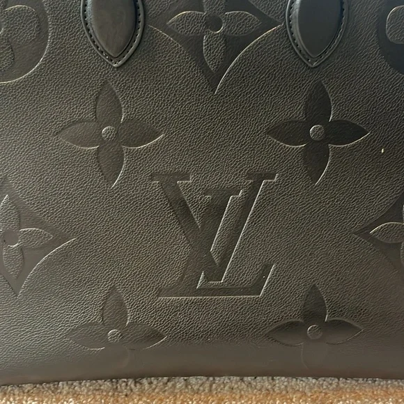 LV black tote - excellent condition - Picture 3 of 10